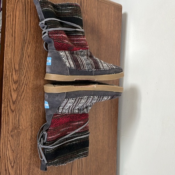 TOMS• Suede Leather Lined Women’s Mid Calf Booties Boots Boho Hippie, Size 5-6.5 - Picture 4 of 9